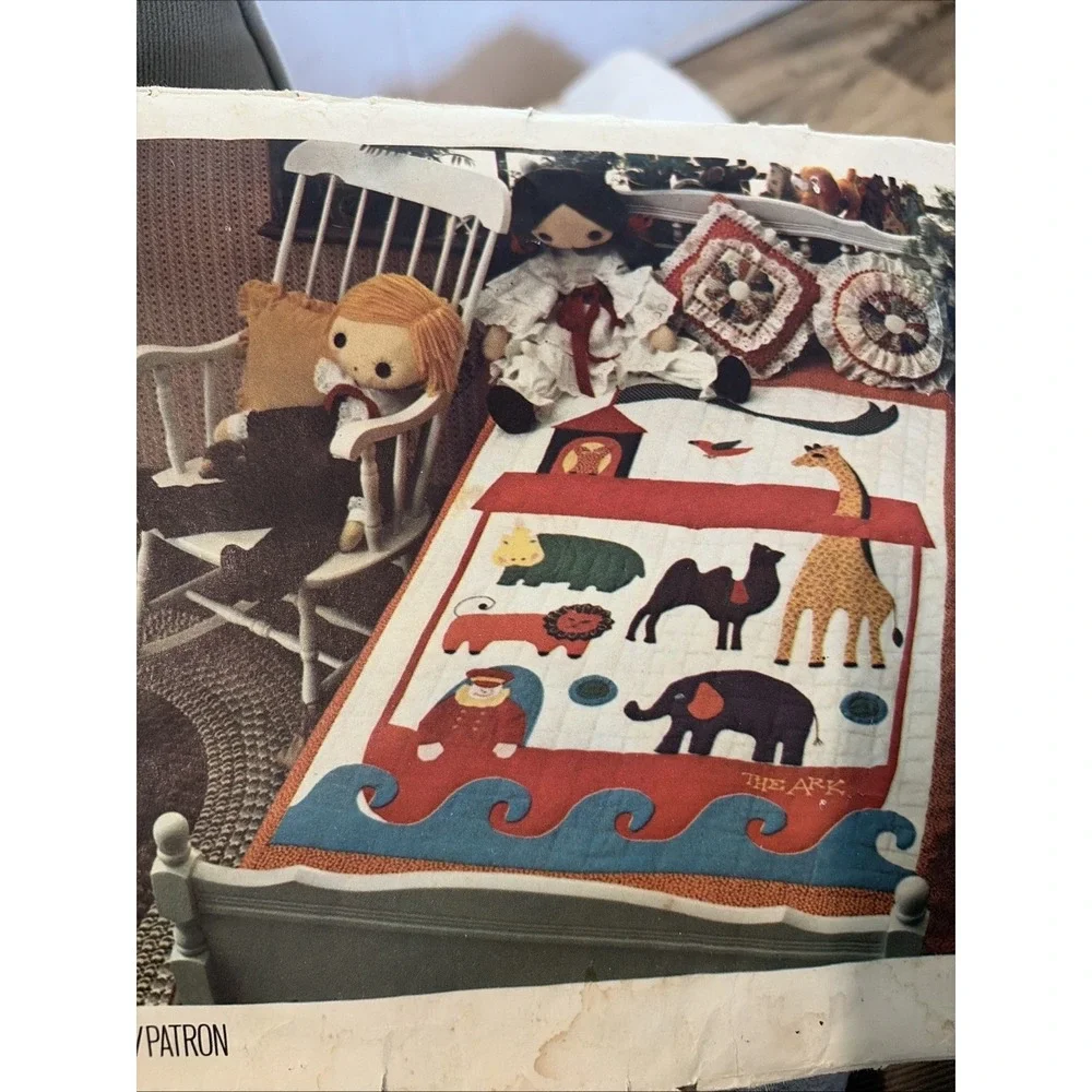 Little Vogue 1327 Child's Quilt Applique Ark Animals Sewing Pattern Vintage 1992